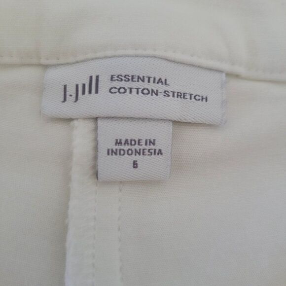 J.Jill Essential Cotton-Stretch Bermuda Shorts (Size 5) - Picture 4 of 4